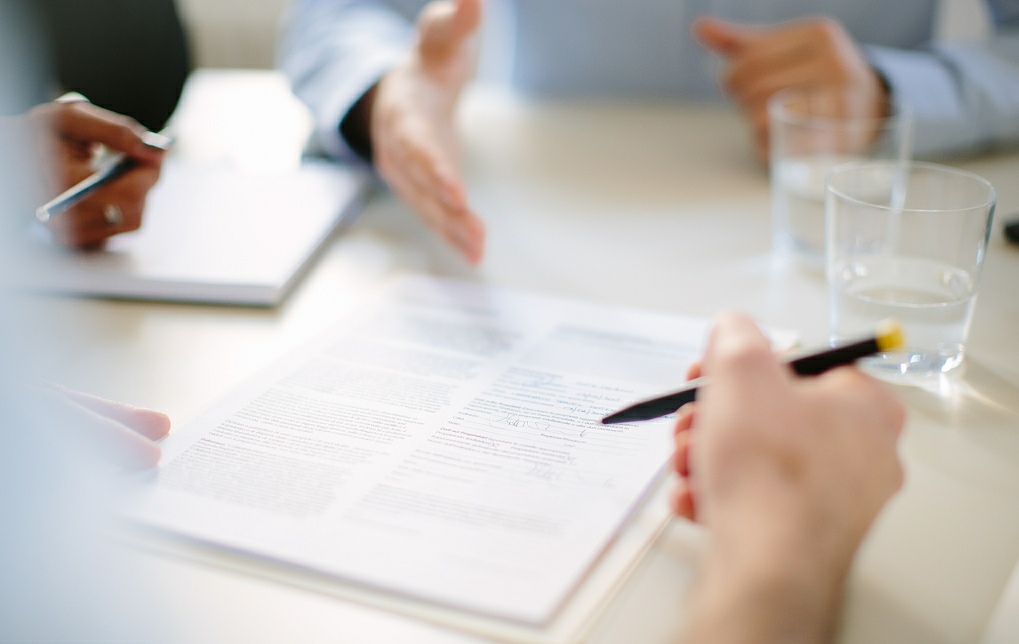 經(jīng)驗豐富的專業(yè)技術(shù)員全程服務，設計、制造、安裝、調(diào)試