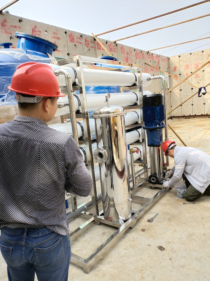 反滲透設備 反滲透設備